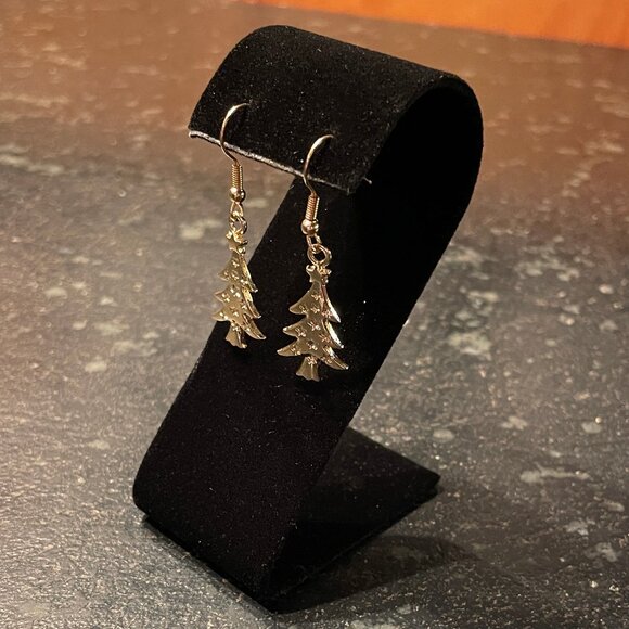 Christmas Tree Dangle Earrings (NWOT) - Picture 4 of 6